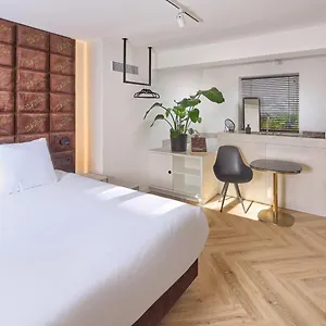 https://boutique-darq.eindhoven-hotels.net